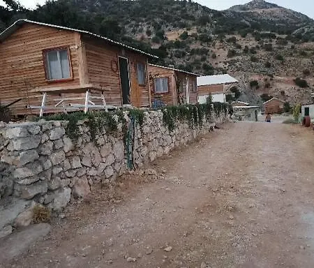 Pavlonya Bungalows Hotel