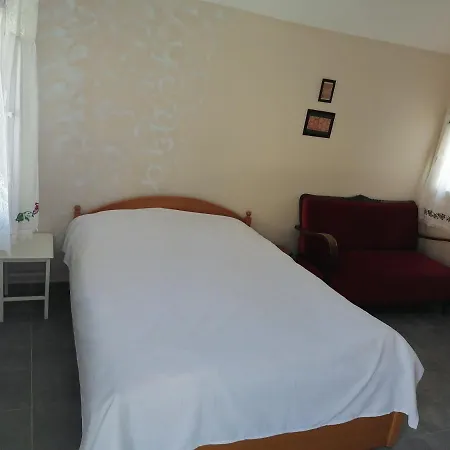 Hotel Pavlonya Bungalows *